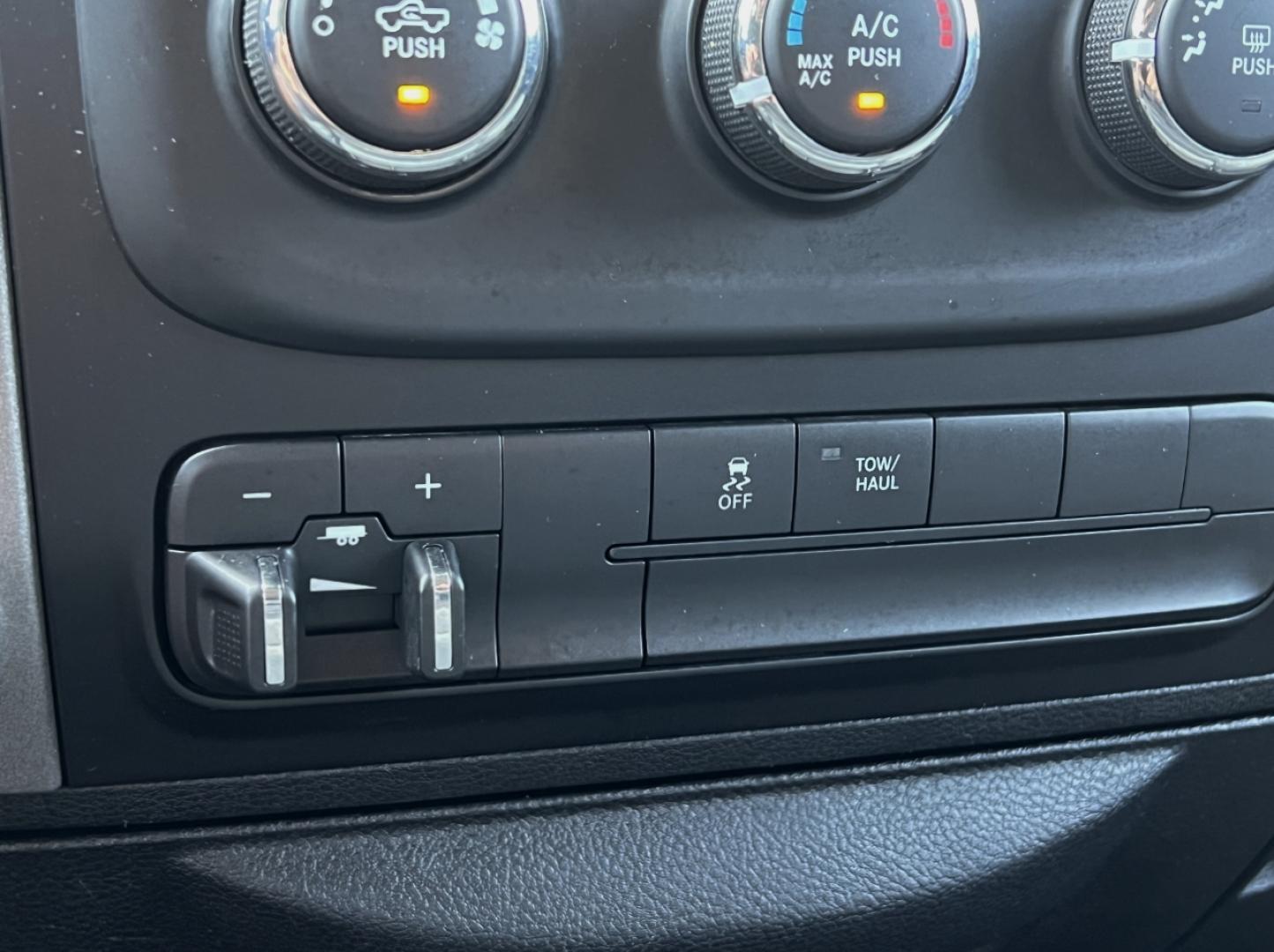 2015 MAROON /Gray Cloth RAM 1500 Express Crew Cab 4WD (1C6RR7KT6FS) with an 5.7L V8 HEMI engine, Automatic transmission, located at 506 S. Kingshighway, Cape Girardeau, MO, 63703, (573) 235-5000, 37.294991, -89.553635 - 2015 Ram 1500 Express 242xxx miles 4x4 5.7L V8 HEMI Automatic Backup Camera Bluetooth Cruise Power Windows/Locks/Mirrors We have financing available and we accept trades! Fill out a credit application on our website or come by today! If you have any questions, give us a call at (573) 235-5 - Photo#25