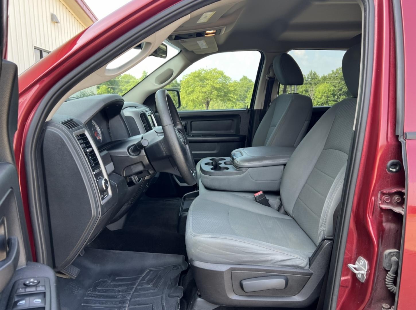 2015 MAROON /Gray Cloth RAM 1500 Express Crew Cab 4WD (1C6RR7KT6FS) with an 5.7L V8 HEMI engine, Automatic transmission, located at 506 S. Kingshighway, Cape Girardeau, MO, 63703, (573) 235-5000, 37.294991, -89.553635 - 2015 Ram 1500 Express 242xxx miles 4x4 5.7L V8 HEMI Automatic Backup Camera Bluetooth Cruise Power Windows/Locks/Mirrors We have financing available and we accept trades! Fill out a credit application on our website or come by today! If you have any questions, give us a call at (573) 235-5 - Photo#12