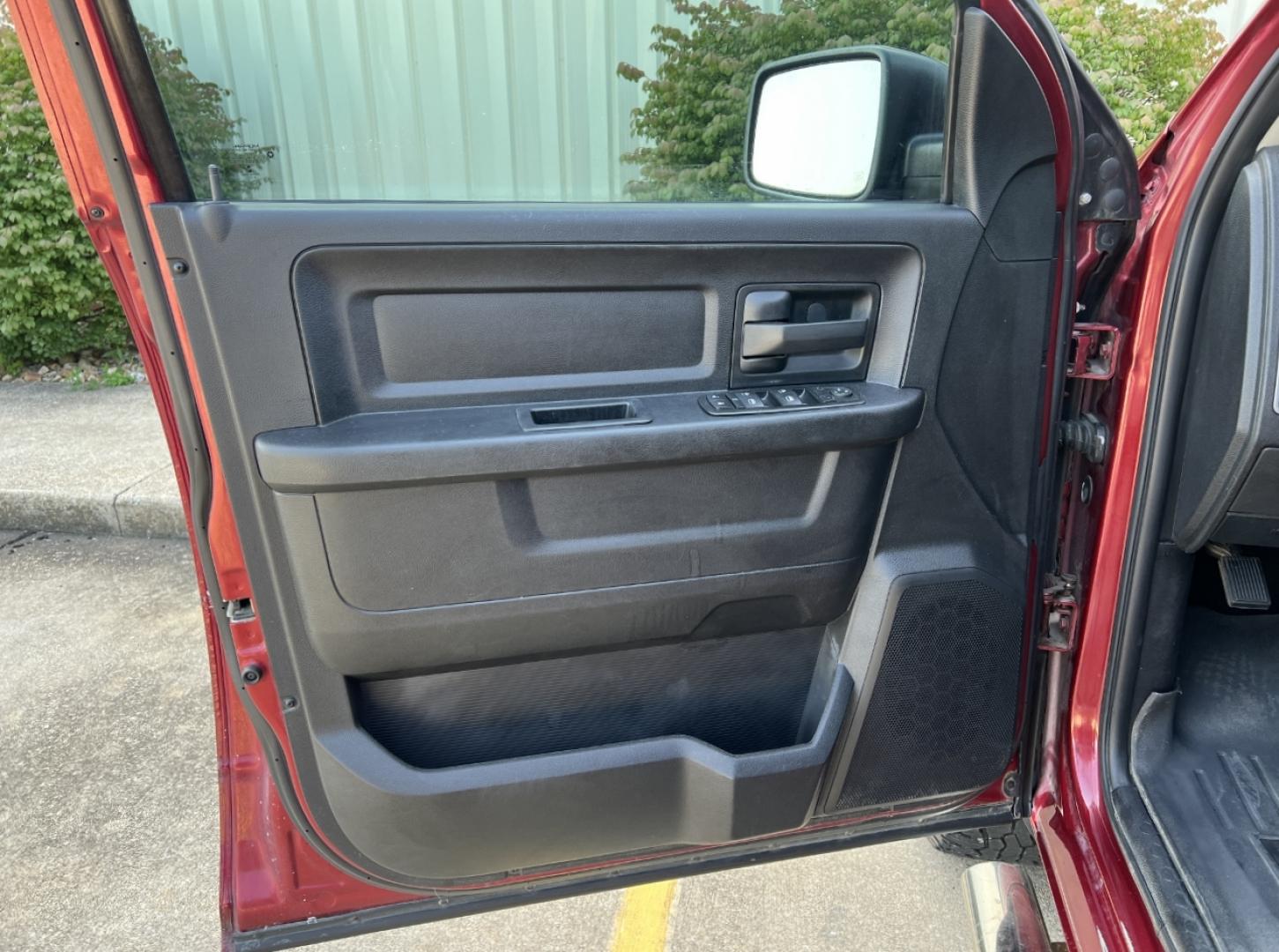 2015 MAROON /Gray Cloth RAM 1500 Express Crew Cab 4WD (1C6RR7KT6FS) with an 5.7L V8 HEMI engine, Automatic transmission, located at 506 S. Kingshighway, Cape Girardeau, MO, 63703, (573) 235-5000, 37.294991, -89.553635 - 2015 Ram 1500 Express 242xxx miles 4x4 5.7L V8 HEMI Automatic Backup Camera Bluetooth Cruise Power Windows/Locks/Mirrors We have financing available and we accept trades! Fill out a credit application on our website or come by today! If you have any questions, give us a call at (573) 235-5 - Photo#11