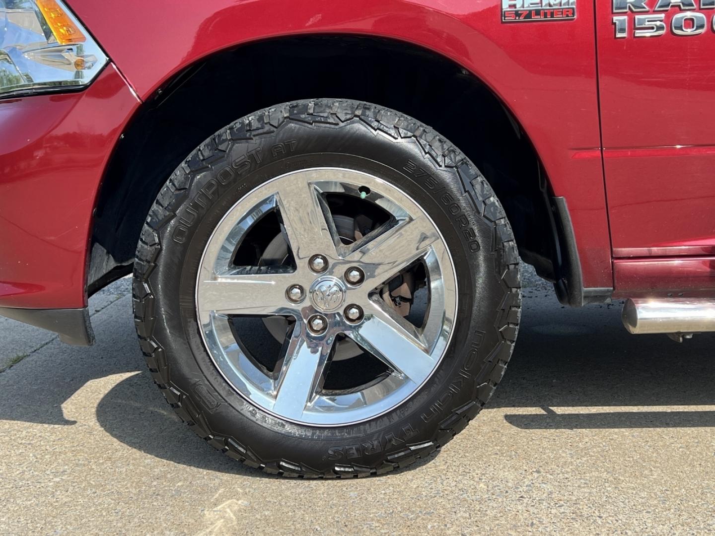 2015 MAROON /Gray Cloth RAM 1500 Express Crew Cab 4WD (1C6RR7KT6FS) with an 5.7L V8 HEMI engine, Automatic transmission, located at 506 S. Kingshighway, Cape Girardeau, MO, 63703, (573) 235-5000, 37.294991, -89.553635 - 2015 Ram 1500 Express 242xxx miles 4x4 5.7L V8 HEMI Automatic Backup Camera Bluetooth Cruise Power Windows/Locks/Mirrors We have financing available and we accept trades! Fill out a credit application on our website or come by today! If you have any questions, give us a call at (573) 235-5 - Photo#32