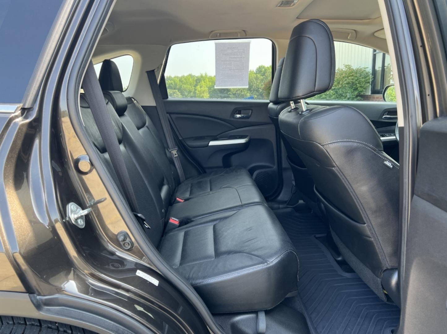 2015 BROWN /Black Leather Honda CR-V EX-L 4WD (2HKRM4H78FH) with an 2.4L 4 Cyl. engine, Continuously Variable Transmission transmission, located at 506 S. Kingshighway, Cape Girardeau, MO, 63703, (573) 235-5000, 37.294991, -89.553635 - 2015 Honda CR-V EX-L 135xxx miles All Wheel Drive 2.4L 4 Cyl. Automatic Leather Backup Camera Power Driver Seat Heated Seats Sunroof Bluetooth Cruise Power Windows/Locks/Mirrors We have financing available and we accept trades! Fill out a credit application on our website or come by tod - Photo#18