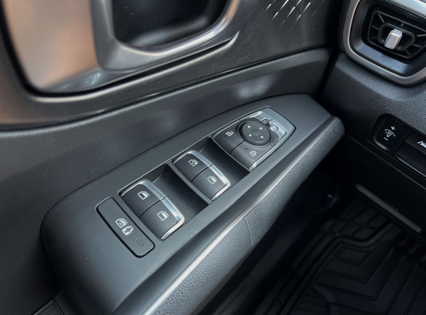 2021 RED /Black Leather Kia Sorento Hybrid S (KNDRG4LG5M5) with an 1.6L 4 Cyl. HYBRID engine, Automatic transmission, located at 506 S. Kingshighway, Cape Girardeau, MO, 63703, (573) 235-5000, 37.294991, -89.553635 - 2021 Kia Sorento Hybrid S 1-Owner 104xxx miles Front Wheel Drive 1.6L 4 Cyl. Hybrid Automatic Leather 3rd Row Backup Camera Power Driver Seat Heated Seats Bluetooth Remote Start Cruise Power Windows/Locks/Mirrors We have financing available and we accept trades! Fill out a credit appl - Photo#27