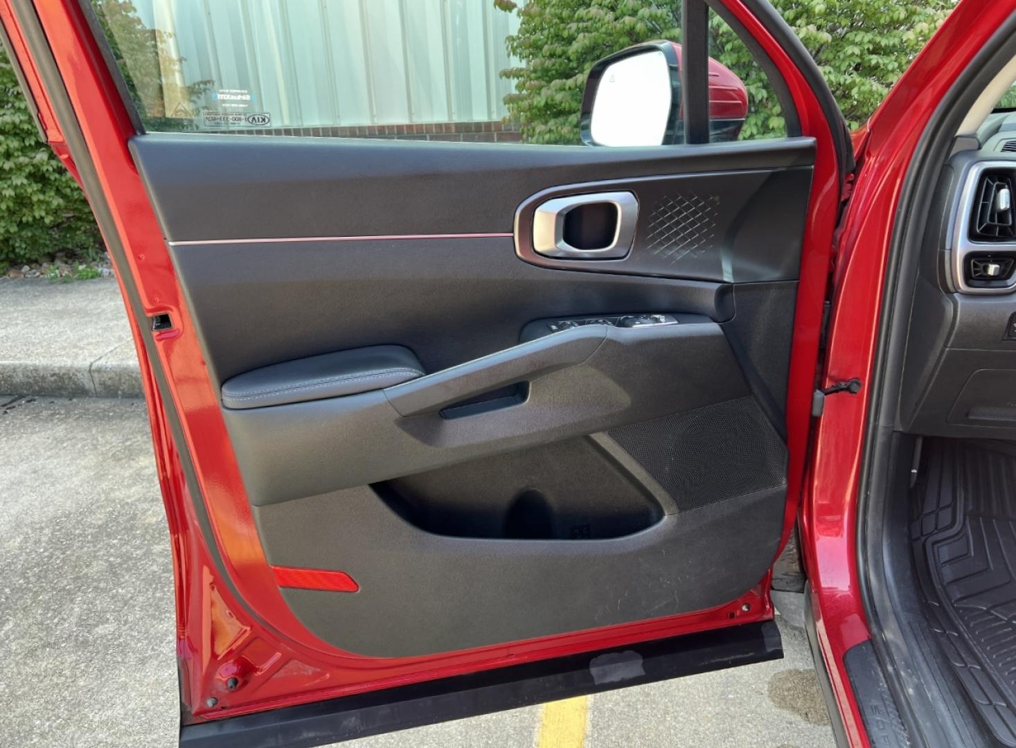 2021 RED /Black Leather Kia Sorento Hybrid S (KNDRG4LG5M5) with an 1.6L 4 Cyl. HYBRID engine, Automatic transmission, located at 506 S. Kingshighway, Cape Girardeau, MO, 63703, (573) 235-5000, 37.294991, -89.553635 - 2021 Kia Sorento Hybrid S 1-Owner 104xxx miles Front Wheel Drive 1.6L 4 Cyl. Hybrid Automatic Leather 3rd Row Backup Camera Power Driver Seat Heated Seats Bluetooth Remote Start Cruise Power Windows/Locks/Mirrors We have financing available and we accept trades! Fill out a credit appl - Photo#12