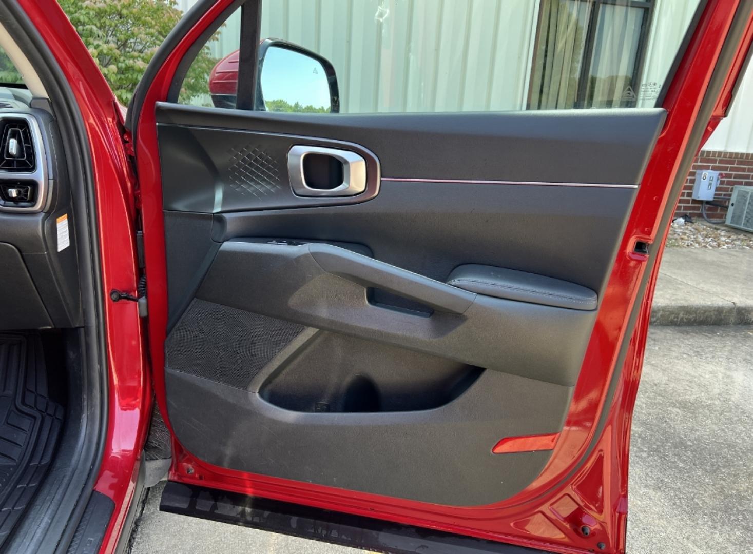 2021 RED /Black Leather Kia Sorento Hybrid S (KNDRG4LG5M5) with an 1.6L 4 Cyl. HYBRID engine, Automatic transmission, located at 506 S. Kingshighway, Cape Girardeau, MO, 63703, (573) 235-5000, 37.294991, -89.553635 - 2021 Kia Sorento Hybrid S 1-Owner 104xxx miles Front Wheel Drive 1.6L 4 Cyl. Hybrid Automatic Leather 3rd Row Backup Camera Power Driver Seat Heated Seats Bluetooth Remote Start Cruise Power Windows/Locks/Mirrors We have financing available and we accept trades! Fill out a credit appl - Photo#14
