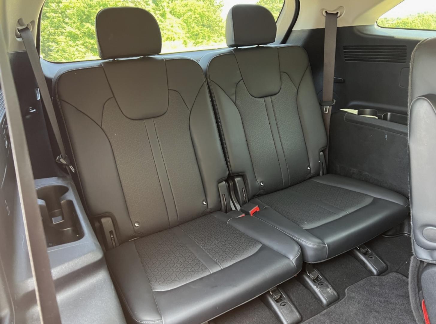 2021 RED /Black Leather Kia Sorento Hybrid S (KNDRG4LG5M5) with an 1.6L 4 Cyl. HYBRID engine, Automatic transmission, located at 506 S. Kingshighway, Cape Girardeau, MO, 63703, (573) 235-5000, 37.294991, -89.553635 - 2021 Kia Sorento Hybrid S 1-Owner 104xxx miles Front Wheel Drive 1.6L 4 Cyl. Hybrid Automatic Leather 3rd Row Backup Camera Power Driver Seat Heated Seats Bluetooth Remote Start Cruise Power Windows/Locks/Mirrors We have financing available and we accept trades! Fill out a credit appl - Photo#18