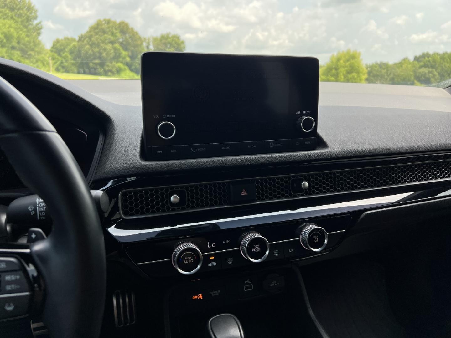 2022 BLUE /Black Cloth Honda Civic Sport Hatchback CVT (19XFL2H89NE) with an 2.0L 4 Cyl. TURBO engine, CVT transmission, located at 506 S. Kingshighway, Cape Girardeau, MO, 63703, (573) 235-5000, 37.294991, -89.553635 - 2022 Honda Civic Sport 103xxx miles Front Wheel Drive 2.0L 4 Cyl. Automatic New Tires Backup Camera Bluetooth Remote Start Cruise Power Windows/Locks/Mirrors We have financing available and we accept trades! Fill out a credit application on our website or come by today! If you have any q - Photo#24