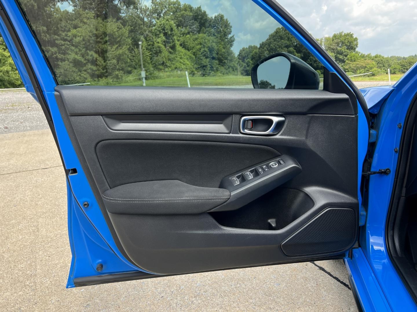 2022 BLUE /Black Cloth Honda Civic Sport Hatchback CVT (19XFL2H89NE) with an 2.0L 4 Cyl. TURBO engine, CVT transmission, located at 506 S. Kingshighway, Cape Girardeau, MO, 63703, (573) 235-5000, 37.294991, -89.553635 - 2022 Honda Civic Sport 103xxx miles Front Wheel Drive 2.0L 4 Cyl. Automatic New Tires Backup Camera Bluetooth Remote Start Cruise Power Windows/Locks/Mirrors We have financing available and we accept trades! Fill out a credit application on our website or come by today! If you have any q - Photo#11