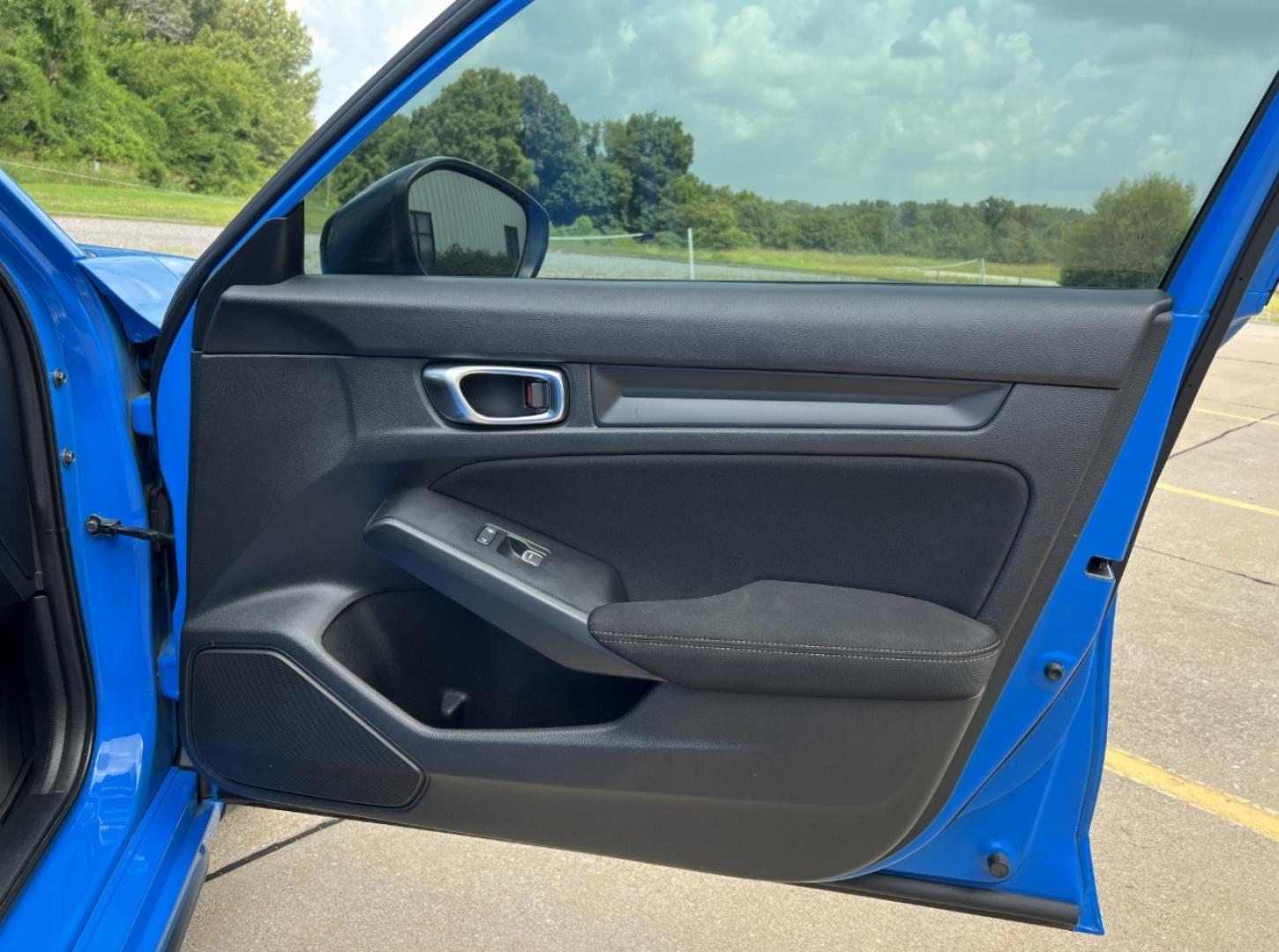 2022 BLUE /Black Cloth Honda Civic Sport Hatchback CVT (19XFL2H89NE) with an 2.0L 4 Cyl. TURBO engine, CVT transmission, located at 506 S. Kingshighway, Cape Girardeau, MO, 63703, (573) 235-5000, 37.294991, -89.553635 - 2022 Honda Civic Sport 103xxx miles Front Wheel Drive 2.0L 4 Cyl. Automatic New Tires Backup Camera Bluetooth Remote Start Cruise Power Windows/Locks/Mirrors We have financing available and we accept trades! Fill out a credit application on our website or come by today! If you have any q - Photo#13