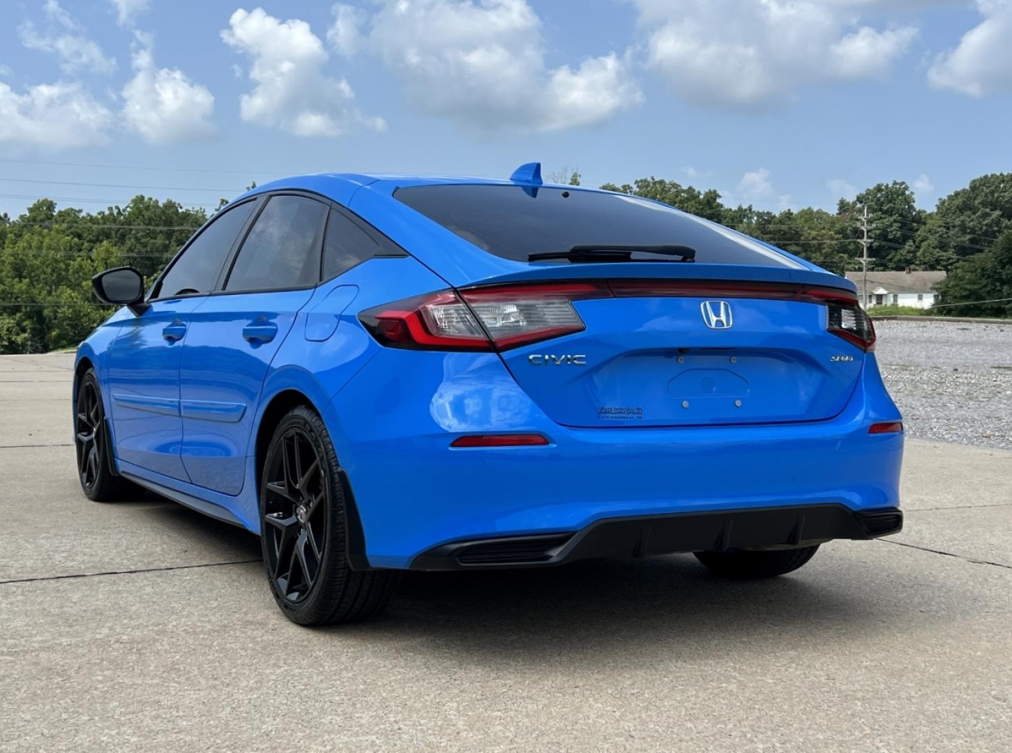 2022 BLUE /Black Cloth Honda Civic Sport Hatchback CVT (19XFL2H89NE) with an 2.0L 4 Cyl. TURBO engine, CVT transmission, located at 506 S. Kingshighway, Cape Girardeau, MO, 63703, (573) 235-5000, 37.294991, -89.553635 - 2022 Honda Civic Sport 103xxx miles Front Wheel Drive 2.0L 4 Cyl. Automatic New Tires Backup Camera Bluetooth Remote Start Cruise Power Windows/Locks/Mirrors We have financing available and we accept trades! Fill out a credit application on our website or come by today! If you have any q - Photo#8