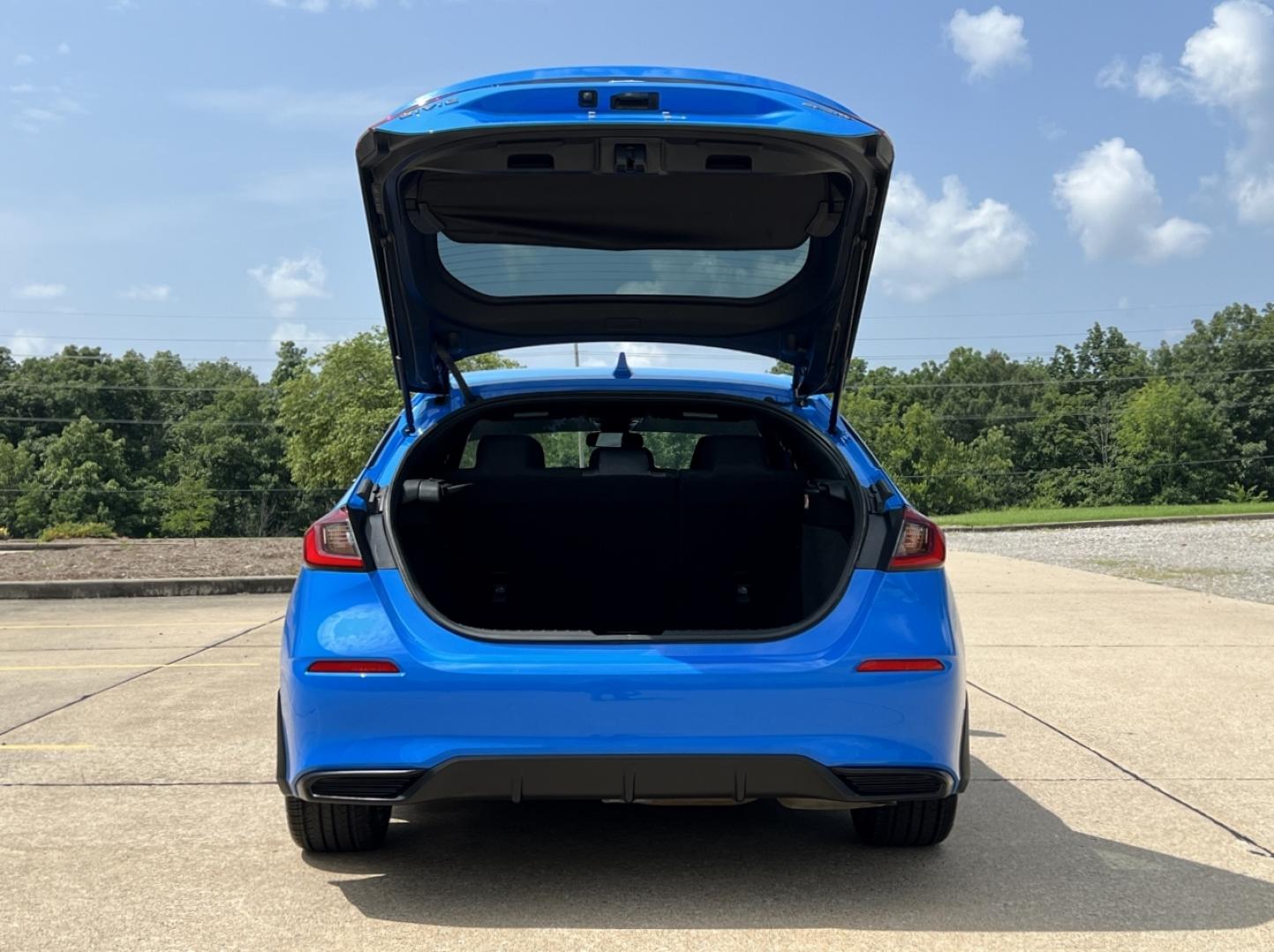 2022 BLUE /Black Cloth Honda Civic Sport Hatchback CVT (19XFL2H89NE) with an 2.0L 4 Cyl. TURBO engine, CVT transmission, located at 506 S. Kingshighway, Cape Girardeau, MO, 63703, (573) 235-5000, 37.294991, -89.553635 - 2022 Honda Civic Sport 103xxx miles Front Wheel Drive 2.0L 4 Cyl. Automatic New Tires Backup Camera Bluetooth Remote Start Cruise Power Windows/Locks/Mirrors We have financing available and we accept trades! Fill out a credit application on our website or come by today! If you have any q - Photo#17