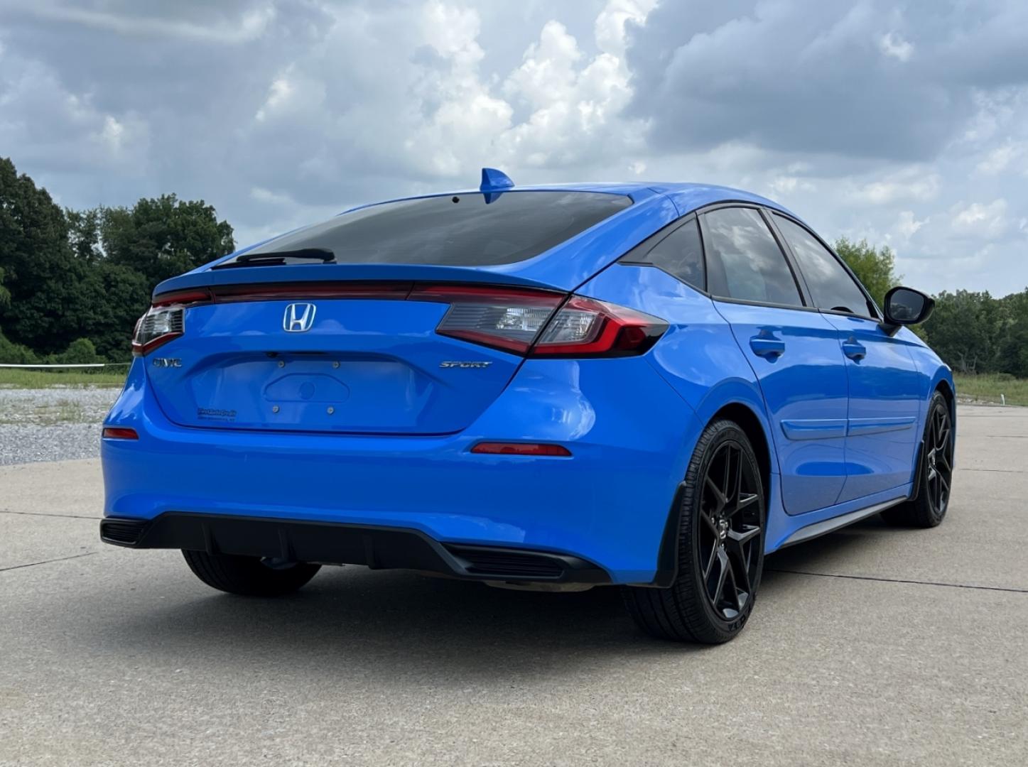 2022 BLUE /Black Cloth Honda Civic Sport Hatchback CVT (19XFL2H89NE) with an 2.0L 4 Cyl. TURBO engine, CVT transmission, located at 506 S. Kingshighway, Cape Girardeau, MO, 63703, (573) 235-5000, 37.294991, -89.553635 - 2022 Honda Civic Sport 103xxx miles Front Wheel Drive 2.0L 4 Cyl. Automatic New Tires Backup Camera Bluetooth Remote Start Cruise Power Windows/Locks/Mirrors We have financing available and we accept trades! Fill out a credit application on our website or come by today! If you have any q - Photo#7