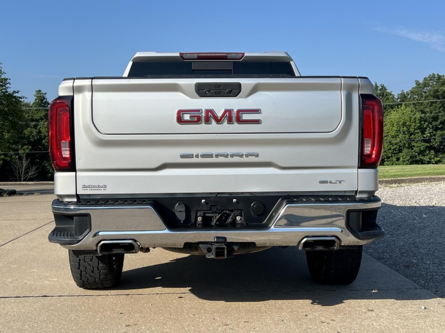 2019 SILVER /Black Leather GMC Sierra 1500 SLT Crew Cab 4WD (1GTU9DED1KZ) with an 5.3L V8 engine, Automatic transmission, located at 506 S. Kingshighway, Cape Girardeau, MO, 63703, (573) 235-5000, 37.294991, -89.553635 - 2019 GMC Sierra 1500 SLT 147xxx miles 4x4 5.3L V8 Automatic Leather Power/Heated/Cooled Seats Heated Rear Seats Heated Steering Wheel Backup Camera Sunroof Bluetooth Remote Start Cruise Power Windows/Locks/Mirrors We have financing available and we accept trades! Fill out a credit app - Photo#14