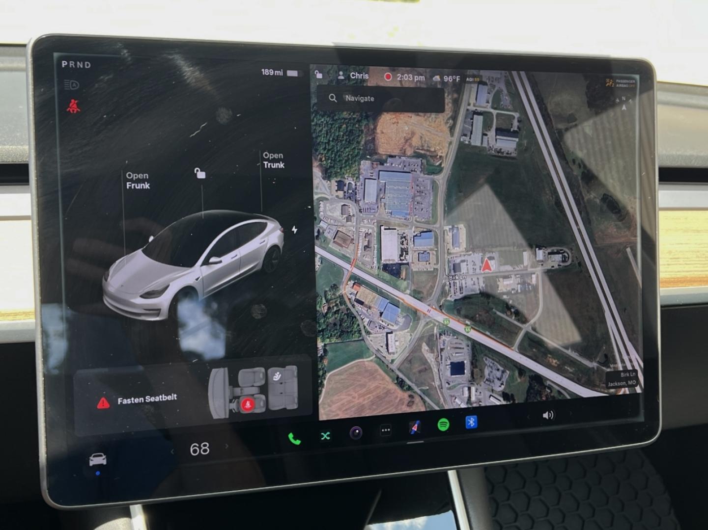 2018 SILVER /Black Leather Tesla Model 3 Long Range (5YJ3E1EAXJF) with an ELECTRIC engine, 1A transmission, located at 2990 Old Orchard Rd., Jackson, MO, 63755, 37.354214, -89.612106 - We have financing available and we accept trades! Fill out a credit application on our website or come by today! If you have any questions, give us a call at (573) 204-7777 or visit our website at firstautocredit.com. - Photo#2