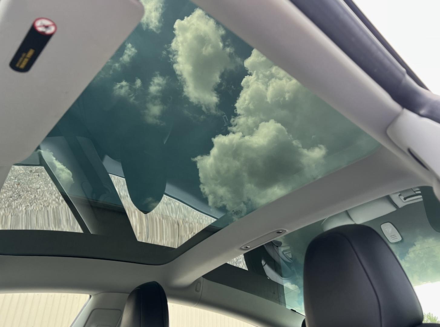 2018 SILVER /Black Leather Tesla Model 3 Long Range (5YJ3E1EAXJF) with an ELECTRIC engine, 1A transmission, located at 2990 Old Orchard Rd., Jackson, MO, 63755, 37.354214, -89.612106 - We have financing available and we accept trades! Fill out a credit application on our website or come by today! If you have any questions, give us a call at (573) 204-7777 or visit our website at firstautocredit.com. - Photo#5