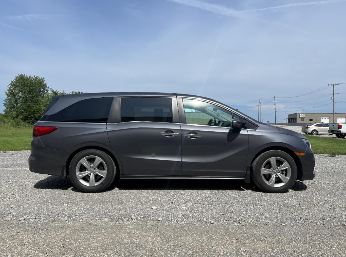 2019 GRAY /Gray Leather Honda Odyssey EX-L (5FNRL6H78KB) with an 3.5L V6 engine, Automatic transmission, located at 2990 Old Orchard Rd., Jackson, MO, 63755, 37.354214, -89.612106 - We have financing available and we accept trades! Fill out a credit application on our website or come by today! If you have any questions, give us a call at (573) 204-7777 or visit our website at firstautocredit.com. - Photo#10