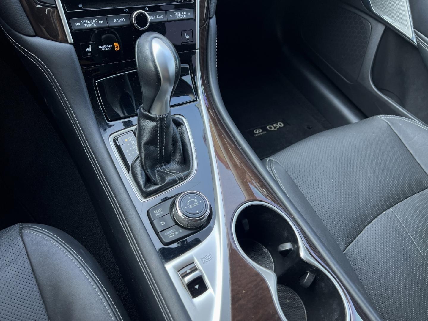 2017 GRAY /Black Leather Infiniti Q50 3.0t Premium (JN1EV7AP9HM) with an 3.0L V6 TURBO engine, Automatic transmission, located at 506 S. Kingshighway, Cape Girardeau, MO, 63703, (573) 235-5000, 37.294991, -89.553635 - 2017 Infiniti Q50 3.0T Premium 102xxx miles Rear Wheel Drive 3.0L V6 Automatic Leather Navigation Power/Heated Seats Backup Camera Sunroof Bluetooth Remote Start Cruise Power Windows/Locks/Mirrors We have financing available and we accept trades! Fill out a credit application on our we - Photo#25