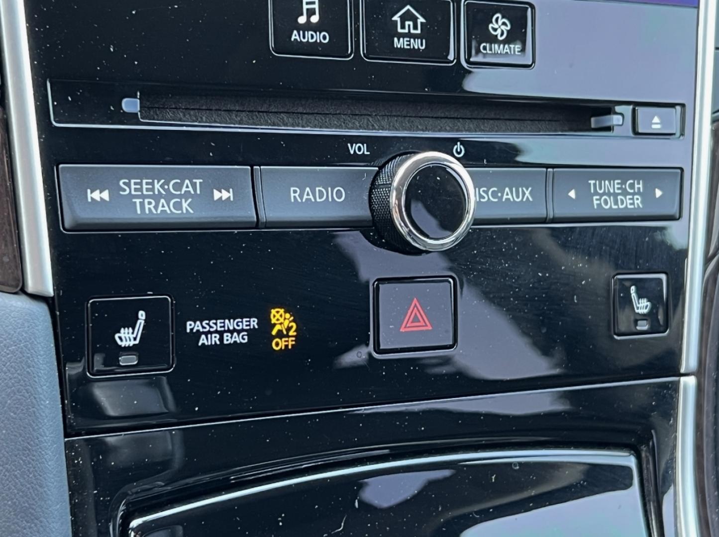 2017 GRAY /Black Leather Infiniti Q50 3.0t Premium (JN1EV7AP9HM) with an 3.0L V6 TURBO engine, Automatic transmission, located at 506 S. Kingshighway, Cape Girardeau, MO, 63703, (573) 235-5000, 37.294991, -89.553635 - 2017 Infiniti Q50 3.0T Premium 102xxx miles Rear Wheel Drive 3.0L V6 Automatic Leather Navigation Power/Heated Seats Backup Camera Sunroof Bluetooth Remote Start Cruise Power Windows/Locks/Mirrors We have financing available and we accept trades! Fill out a credit application on our we - Photo#4