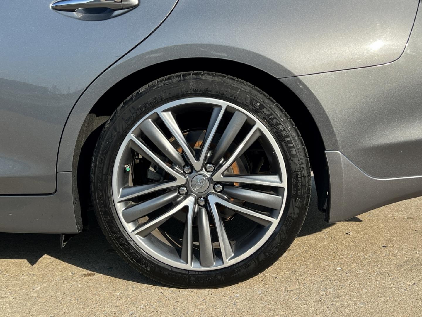 2017 GRAY /Black Leather Infiniti Q50 3.0t Premium (JN1EV7AP9HM) with an 3.0L V6 TURBO engine, Automatic transmission, located at 506 S. Kingshighway, Cape Girardeau, MO, 63703, (573) 235-5000, 37.294991, -89.553635 - 2017 Infiniti Q50 3.0T Premium 102xxx miles Rear Wheel Drive 3.0L V6 Automatic Leather Navigation Power/Heated Seats Backup Camera Sunroof Bluetooth Remote Start Cruise Power Windows/Locks/Mirrors We have financing available and we accept trades! Fill out a credit application on our we - Photo#40
