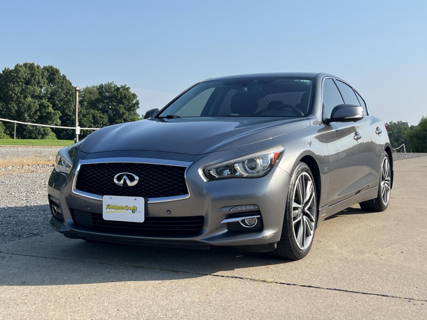 2017 GRAY /Black Leather Infiniti Q50 3.0t Premium (JN1EV7AP9HM) with an 3.0L V6 TURBO engine, Automatic transmission, located at 506 S. Kingshighway, Cape Girardeau, MO, 63703, (573) 235-5000, 37.294991, -89.553635 - 2017 Infiniti Q50 3.0T Premium 102xxx miles Rear Wheel Drive 3.0L V6 Automatic Leather Navigation Power/Heated Seats Backup Camera Sunroof Bluetooth Remote Start Cruise Power Windows/Locks/Mirrors We have financing available and we accept trades! Fill out a credit application on our we - Photo#7