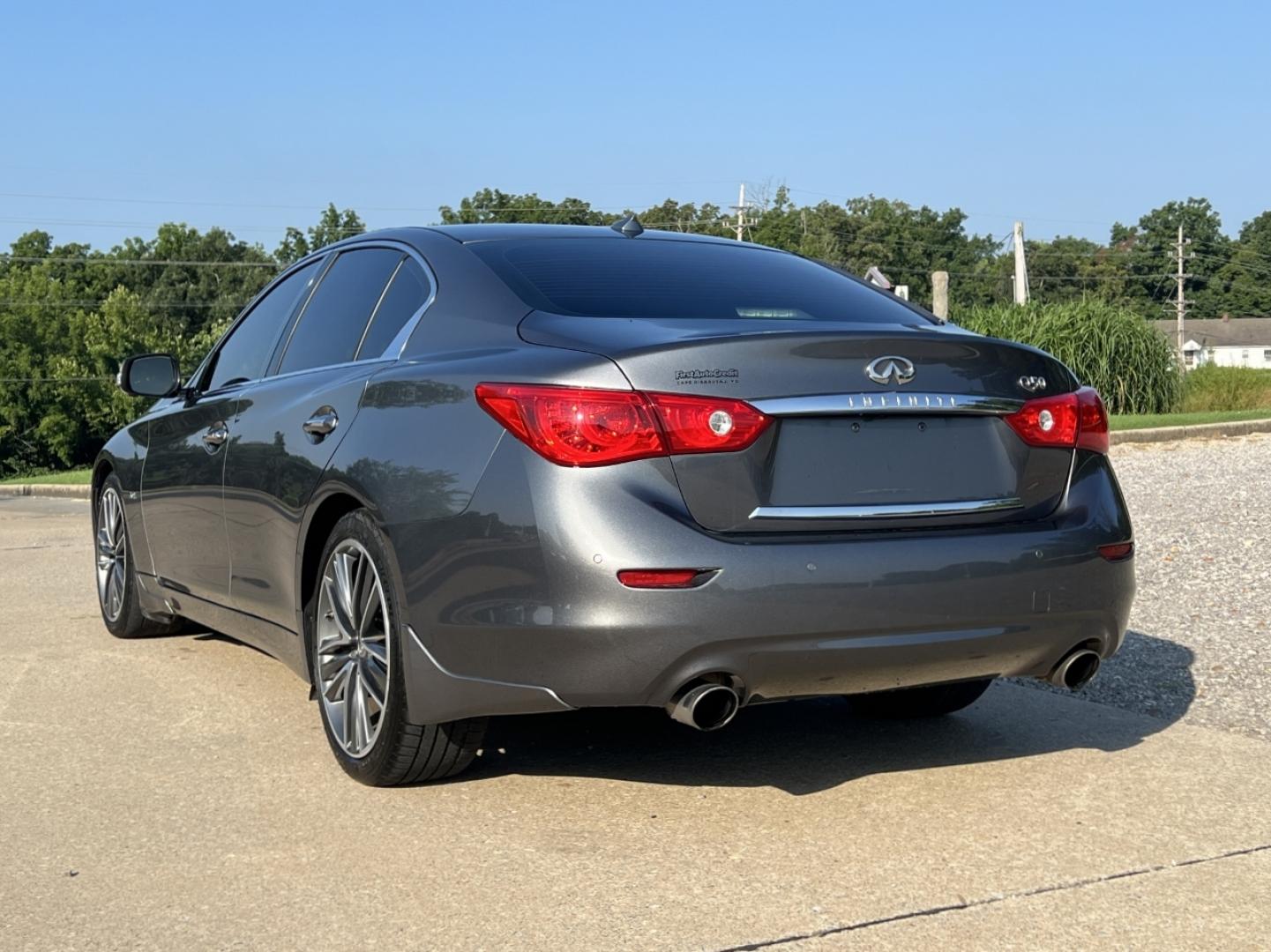 2017 GRAY /Black Leather Infiniti Q50 3.0t Premium (JN1EV7AP9HM) with an 3.0L V6 TURBO engine, Automatic transmission, located at 506 S. Kingshighway, Cape Girardeau, MO, 63703, (573) 235-5000, 37.294991, -89.553635 - 2017 Infiniti Q50 3.0T Premium 102xxx miles Rear Wheel Drive 3.0L V6 Automatic Leather Navigation Power/Heated Seats Backup Camera Sunroof Bluetooth Remote Start Cruise Power Windows/Locks/Mirrors We have financing available and we accept trades! Fill out a credit application on our we - Photo#11