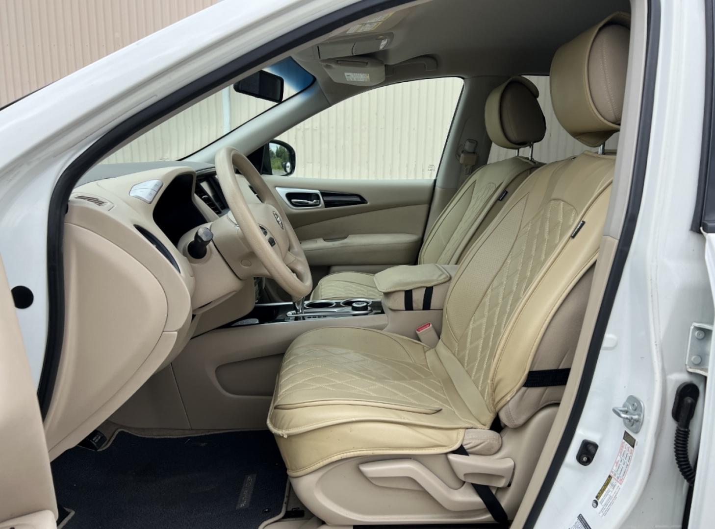 2014 WHITE /Tan Leather Nissan Pathfinder S 4WD (5N1AR2MM1EC) with an 3.5L V6 engine, Continuously Variable Transmission transmission, located at 2990 Old Orchard Rd., Jackson, MO, 63755, 37.354214, -89.612106 - We have financing available and we accept trades! Fill out a credit application on our website or come by today! If you have any questions, give us a call at (573) 204-7777 or visit our website at firstautocredit.com. - Photo#6