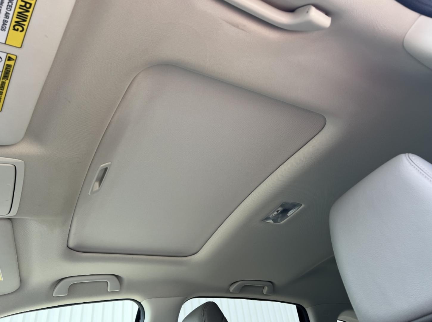 2013 MAROON /Gray Leather Honda CR-V EX-L 4WD (5J6RM4H7XDL) with an 2.4L 4 Cyl. engine, Automatic transmission, located at 506 S. Kingshighway, Cape Girardeau, MO, 63703, (573) 235-5000, 37.294991, -89.553635 - 2013 Honda CR-V EX-L Local 1-Owner Only 29xxx miles All Wheel Drive 2.4L 4 Cyl. Automatic Leather Backup Camera Power Driver Seat Heated Seats Sunroof Bluetooth Cruise Power Windows/Locks/Mirrors We have financing available and we accept trades! Fill out a credit application on our web - Photo#4
