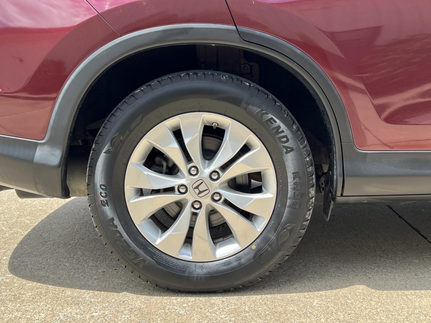 2013 MAROON /Gray Leather Honda CR-V EX-L 4WD (5J6RM4H7XDL) with an 2.4L 4 Cyl. engine, Automatic transmission, located at 506 S. Kingshighway, Cape Girardeau, MO, 63703, (573) 235-5000, 37.294991, -89.553635 - 2013 Honda CR-V EX-L Local 1-Owner Only 29xxx miles All Wheel Drive 2.4L 4 Cyl. Automatic Leather Backup Camera Power Driver Seat Heated Seats Sunroof Bluetooth Cruise Power Windows/Locks/Mirrors We have financing available and we accept trades! Fill out a credit application on our web - Photo#32