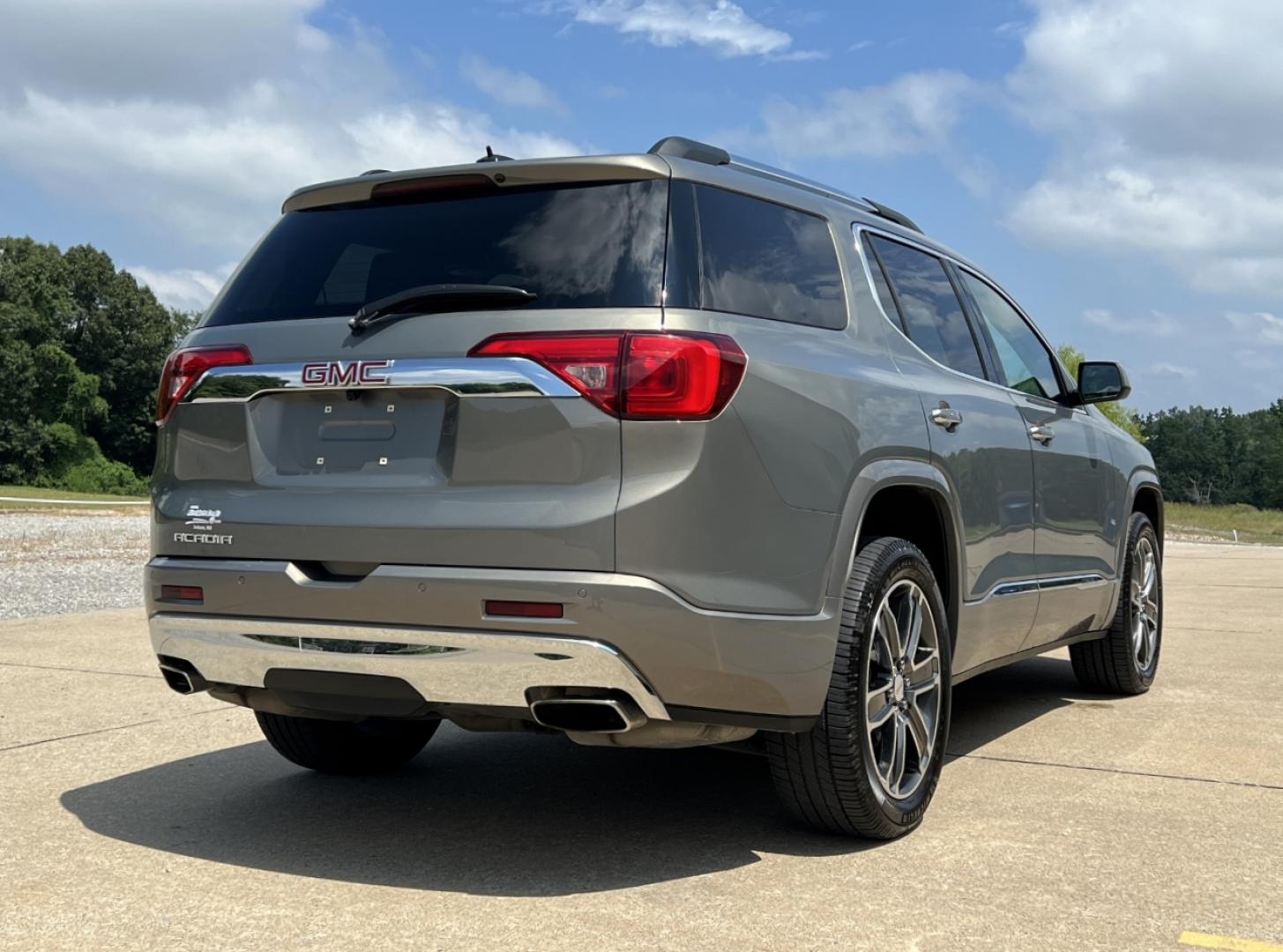 2019 GREEN /Tan Leather GMC Acadia Denali FWD (1GKKNPLS5KZ) with an 3.6L V6 engine, Automatic transmission, located at 2990 Old Orchard Rd., Jackson, MO, 63755, 37.354214, -89.612106 - 2019 GMC Acadia Denali Local 1-Owner 87xxx miles Front Wheel Drive 3.6L V6 Automatic Leather 3rd Row Navigation Power/Heated/Cooled Seats Heated Rear Seats Heated Steering Wheel Backup Camera Sunroof Bluetooth Remote Start Cruise Power Windows/Locks/Mirrors We have financing availa - Photo#12