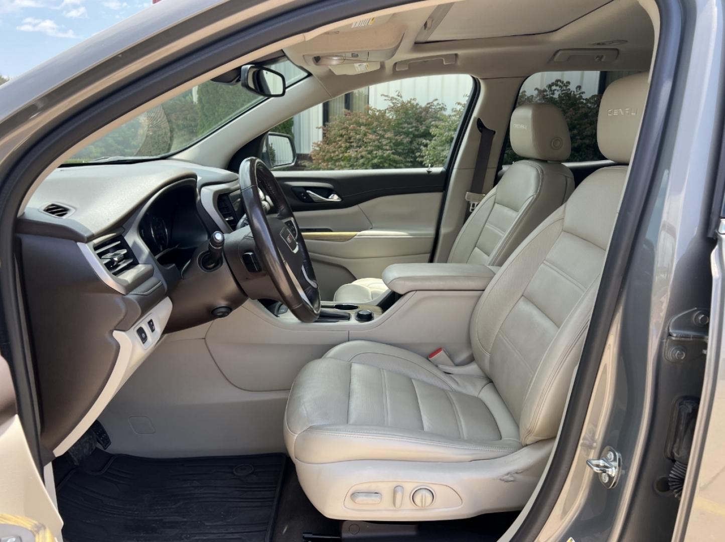 2019 GREEN /Tan Leather GMC Acadia Denali FWD (1GKKNPLS5KZ) with an 3.6L V6 engine, Automatic transmission, located at 2990 Old Orchard Rd., Jackson, MO, 63755, 37.354214, -89.612106 - 2019 GMC Acadia Denali Local 1-Owner 87xxx miles Front Wheel Drive 3.6L V6 Automatic Leather 3rd Row Navigation Power/Heated/Cooled Seats Heated Rear Seats Heated Steering Wheel Backup Camera Sunroof Bluetooth Remote Start Cruise Power Windows/Locks/Mirrors We have financing availa - Photo#17