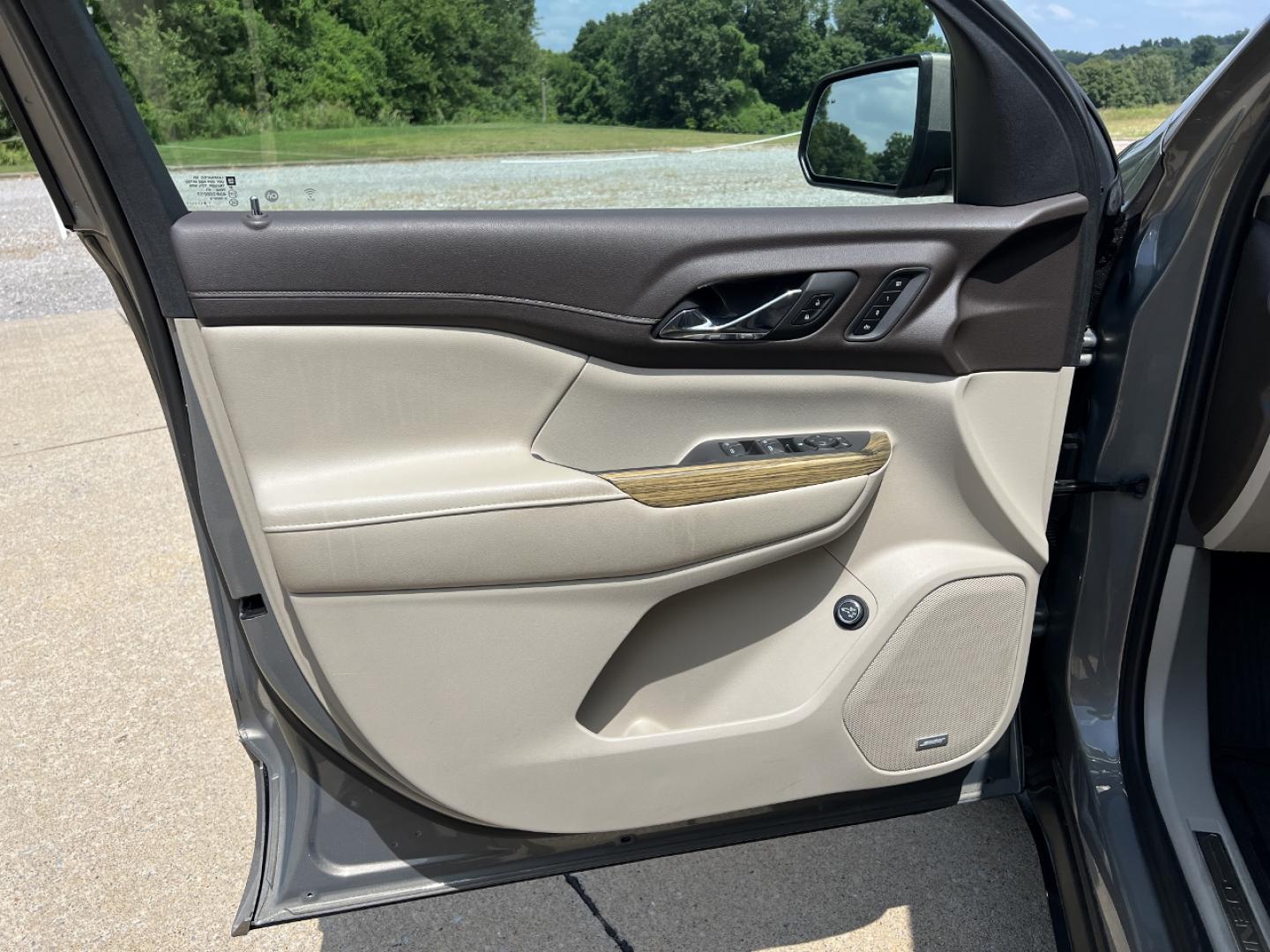 2019 GREEN /Tan Leather GMC Acadia Denali FWD (1GKKNPLS5KZ) with an 3.6L V6 engine, Automatic transmission, located at 2990 Old Orchard Rd., Jackson, MO, 63755, 37.354214, -89.612106 - 2019 GMC Acadia Denali Local 1-Owner 87xxx miles Front Wheel Drive 3.6L V6 Automatic Leather 3rd Row Navigation Power/Heated/Cooled Seats Heated Rear Seats Heated Steering Wheel Backup Camera Sunroof Bluetooth Remote Start Cruise Power Windows/Locks/Mirrors We have financing availa - Photo#16