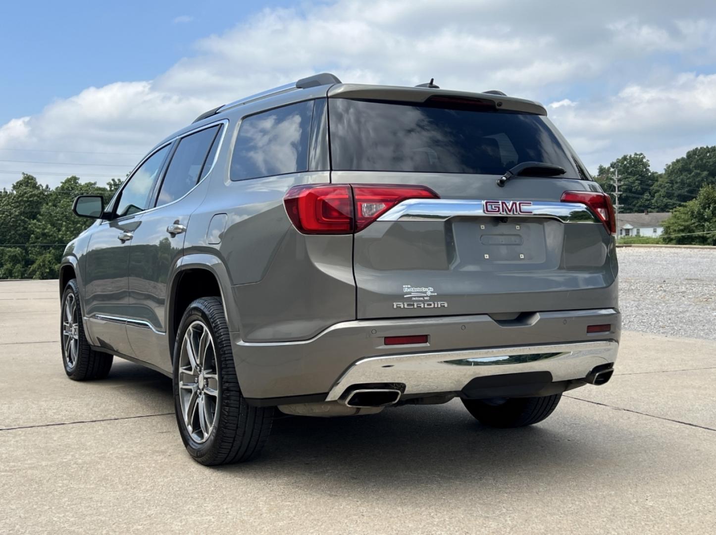 2019 GREEN /Tan Leather GMC Acadia Denali FWD (1GKKNPLS5KZ) with an 3.6L V6 engine, Automatic transmission, located at 2990 Old Orchard Rd., Jackson, MO, 63755, 37.354214, -89.612106 - 2019 GMC Acadia Denali Local 1-Owner 87xxx miles Front Wheel Drive 3.6L V6 Automatic Leather 3rd Row Navigation Power/Heated/Cooled Seats Heated Rear Seats Heated Steering Wheel Backup Camera Sunroof Bluetooth Remote Start Cruise Power Windows/Locks/Mirrors We have financing availa - Photo#13