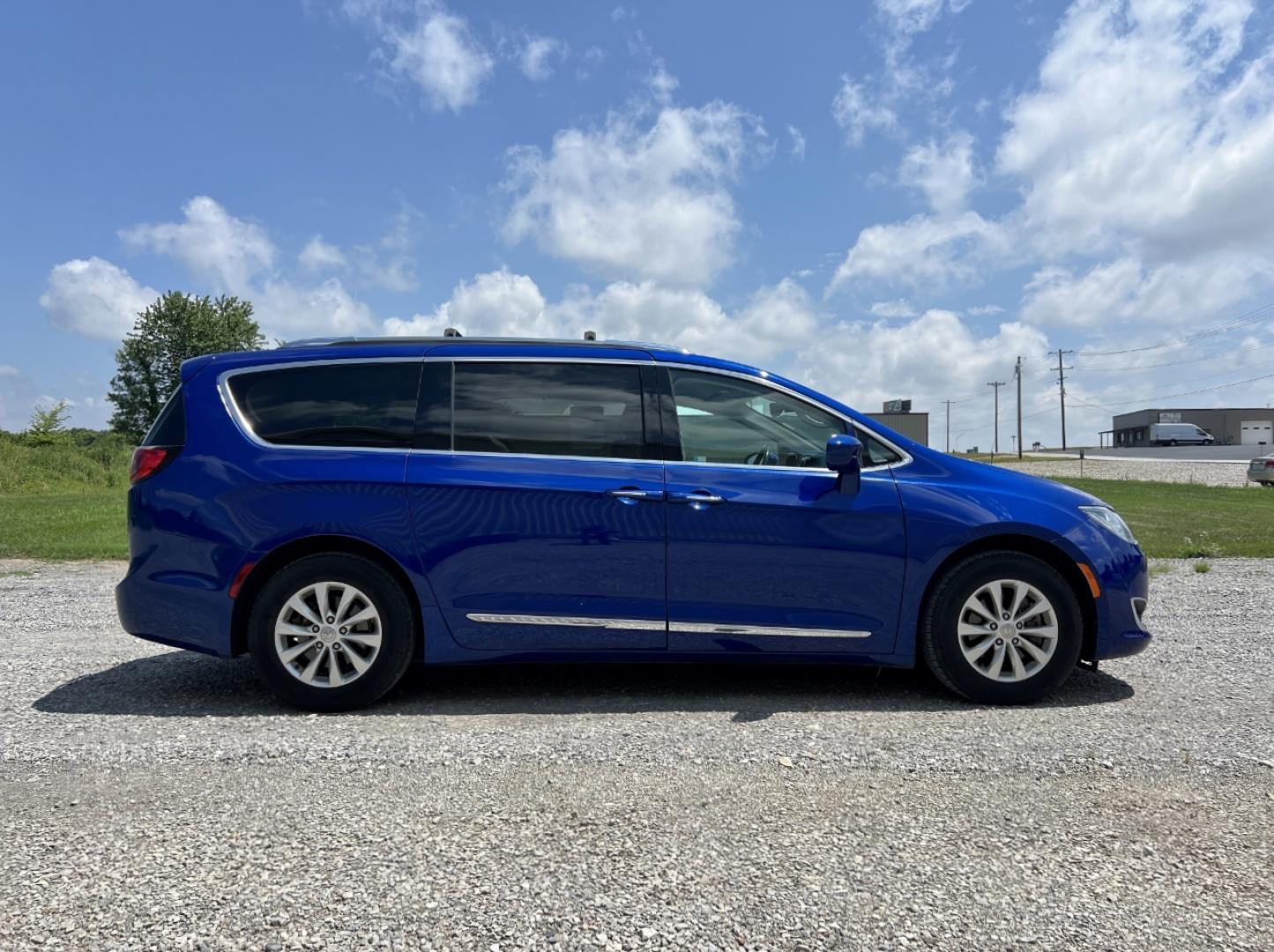 2019 BLUE /Black Leather Chrysler Pacifica Touring-L (2C4RC1BG3KR) with an 3.6L V6 engine, Automatic transmission, located at 2990 Old Orchard Rd., Jackson, MO, 63755, 37.354214, -89.612106 - We have financing available and we accept trades! Fill out a credit application on our website or come by today! If you have any questions, give us a call at (573) 204-7777 or visit our website at firstautocredit.com. - Photo#9