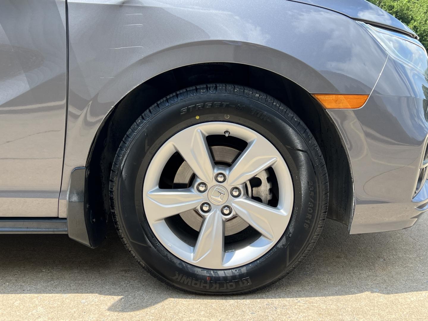 2019 GRAY /Gray Leather Honda Odyssey EX-L (5FNRL6H75KB) with an 3.5L V6 engine, Automatic transmission, located at 506 S. Kingshighway, Cape Girardeau, MO, 63703, (573) 235-5000, 37.294991, -89.553635 - 2019 Honda Odyssey EX-L 87xxx miles Front Wheel Drive 3.5L V6 Automatic Leather 3rd Row Navigation Rear Entertainment Power/Heated Seats Backup Camera Sunroof Bluetooth Remote Start Cruise Power Windows/Locks/Mirrors We have financing available and we accept trades! Fill out a credit - Photo#46