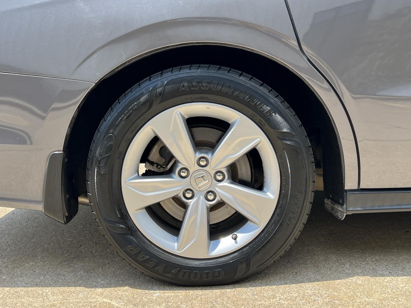 2019 GRAY /Gray Leather Honda Odyssey EX-L (5FNRL6H75KB) with an 3.5L V6 engine, Automatic transmission, located at 506 S. Kingshighway, Cape Girardeau, MO, 63703, (573) 235-5000, 37.294991, -89.553635 - 2019 Honda Odyssey EX-L 87xxx miles Front Wheel Drive 3.5L V6 Automatic Leather 3rd Row Navigation Rear Entertainment Power/Heated Seats Backup Camera Sunroof Bluetooth Remote Start Cruise Power Windows/Locks/Mirrors We have financing available and we accept trades! Fill out a credit - Photo#45