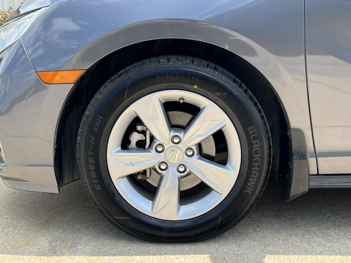 2019 GRAY /Gray Leather Honda Odyssey EX-L (5FNRL6H75KB) with an 3.5L V6 engine, Automatic transmission, located at 506 S. Kingshighway, Cape Girardeau, MO, 63703, (573) 235-5000, 37.294991, -89.553635 - 2019 Honda Odyssey EX-L 87xxx miles Front Wheel Drive 3.5L V6 Automatic Leather 3rd Row Navigation Rear Entertainment Power/Heated Seats Backup Camera Sunroof Bluetooth Remote Start Cruise Power Windows/Locks/Mirrors We have financing available and we accept trades! Fill out a credit - Photo#43