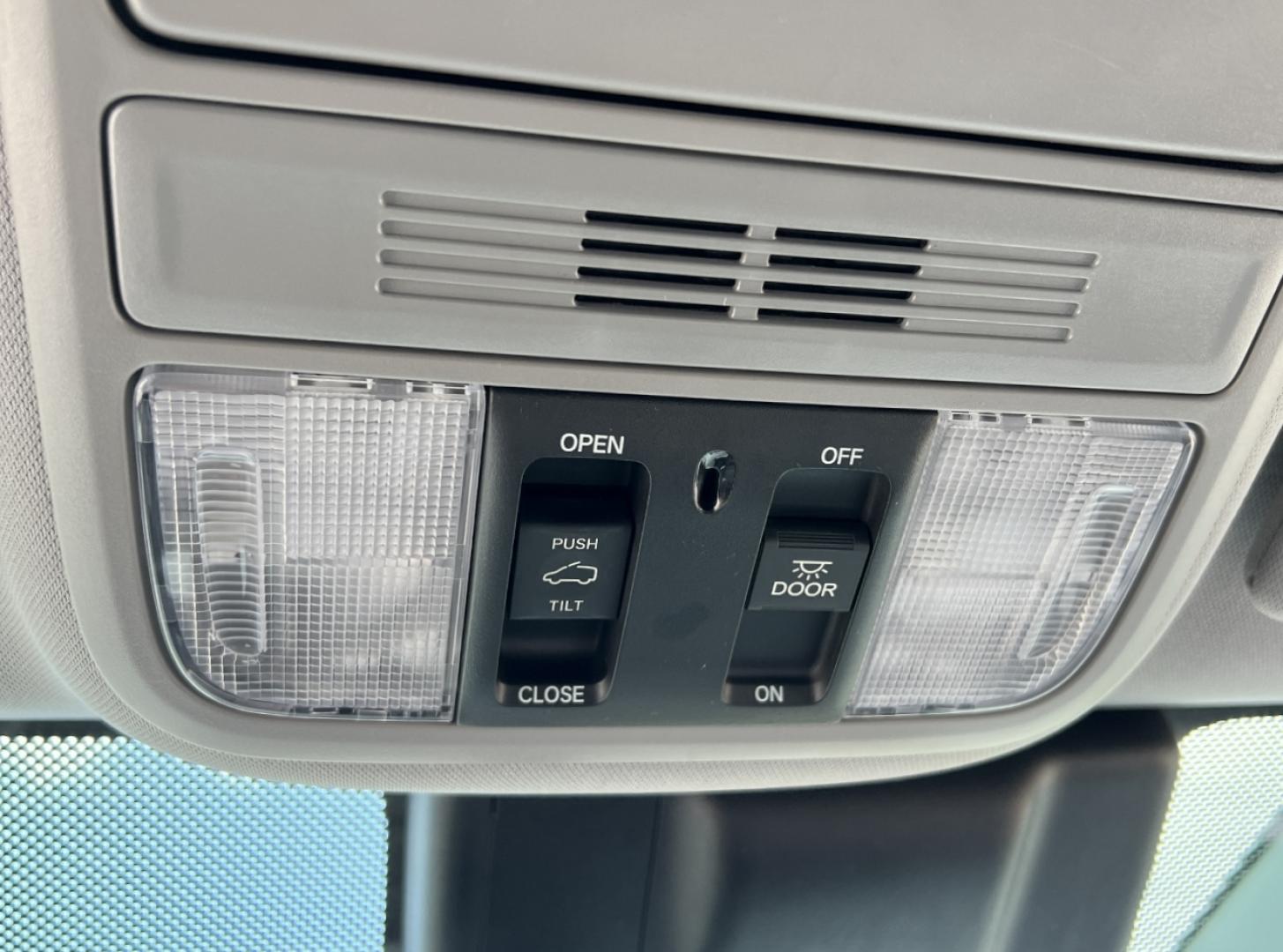 2019 GRAY /Gray Leather Honda Odyssey EX-L (5FNRL6H75KB) with an 3.5L V6 engine, Automatic transmission, located at 506 S. Kingshighway, Cape Girardeau, MO, 63703, (573) 235-5000, 37.294991, -89.553635 - 2019 Honda Odyssey EX-L 87xxx miles Front Wheel Drive 3.5L V6 Automatic Leather 3rd Row Navigation Rear Entertainment Power/Heated Seats Backup Camera Sunroof Bluetooth Remote Start Cruise Power Windows/Locks/Mirrors We have financing available and we accept trades! Fill out a credit - Photo#35