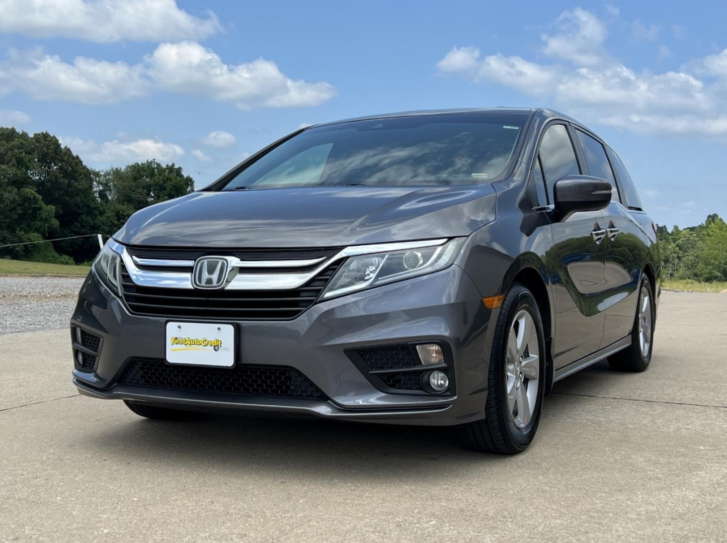 2019 GRAY /Gray Leather Honda Odyssey EX-L (5FNRL6H75KB) with an 3.5L V6 engine, Automatic transmission, located at 506 S. Kingshighway, Cape Girardeau, MO, 63703, (573) 235-5000, 37.294991, -89.553635 - 2019 Honda Odyssey EX-L 87xxx miles Front Wheel Drive 3.5L V6 Automatic Leather 3rd Row Navigation Rear Entertainment Power/Heated Seats Backup Camera Sunroof Bluetooth Remote Start Cruise Power Windows/Locks/Mirrors We have financing available and we accept trades! Fill out a credit - Photo#9
