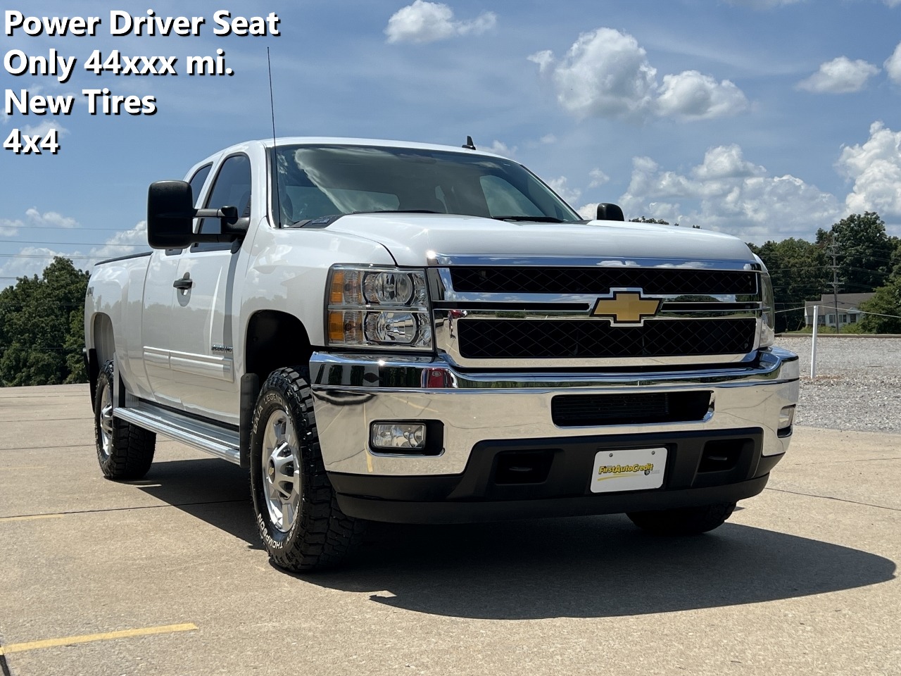 photo of 2013 Chevrolet Silverado 2500HD LT Ext. Cab 4WD