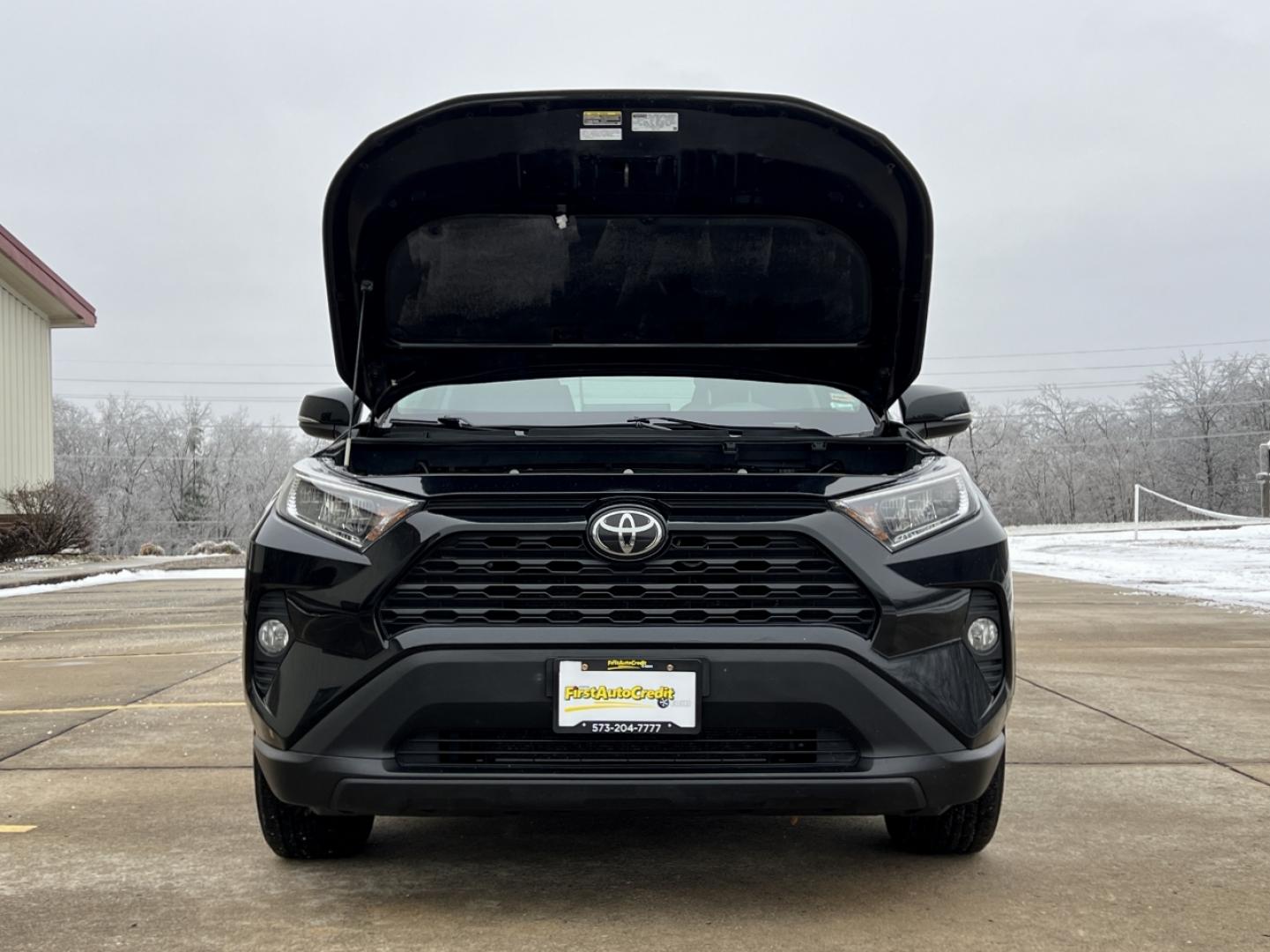 2020 BLACK /Gray Cloth TOYOTA RAV4 XLE (2T3P1RFV8LC) with an 2.5L 4 Cyl. engine, Automatic transmission, located at 2990 Old Orchard Rd., Jackson, MO, 63755, 37.354214, -89.612106 - 2020 Toyota RAV4 XLE 1-Owner 135xxx miles All Wheel Drive 2.5L 4 Cyl. Automatic Backup Camera Power Driver Seat Bluetooth Cruise Power Windows/Locks/Mirrors We have financing available and we accept trades! Fill out a credit application on our website or come by today! If you have any qu - Photo#32