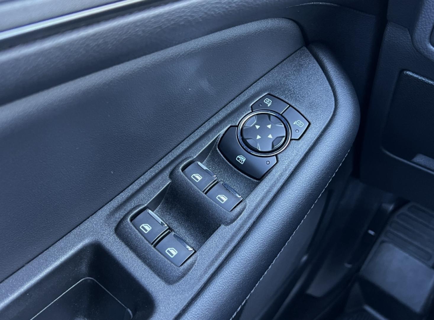 2023 BLUE /Black Cloth FORD EDGE SE (2FMPK4G95PB) with an 2.0L 4 Cyl. engine, Automatic transmission, located at 2990 Old Orchard Rd., Jackson, MO, 63755, 37.354214, -89.612106 - 2023 Ford Edge SE 1-Owner 109xxx miles All Wheel Drive 2.0L 4 Cyl. Automatic Backup Camera Bluetooth Cruise Power Windows/Locks/Mirrors We have financing available and we accept trades! Fill out a credit application on our website or come by today! If you have any questions, give us a cal - Photo#26
