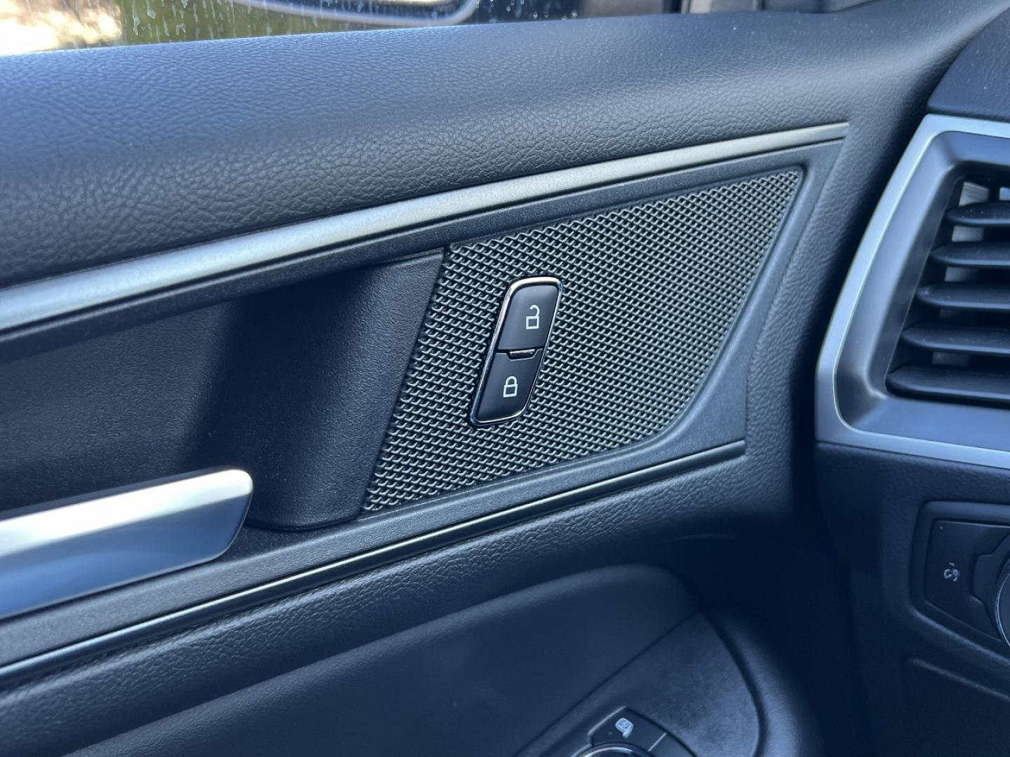 2023 BLUE /Black Cloth FORD EDGE SE (2FMPK4G95PB) with an 2.0L 4 Cyl. engine, Automatic transmission, located at 2990 Old Orchard Rd., Jackson, MO, 63755, 37.354214, -89.612106 - 2023 Ford Edge SE 1-Owner 109xxx miles All Wheel Drive 2.0L 4 Cyl. Automatic Backup Camera Bluetooth Cruise Power Windows/Locks/Mirrors We have financing available and we accept trades! Fill out a credit application on our website or come by today! If you have any questions, give us a cal - Photo#27